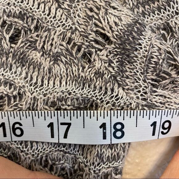Maurices 3/4 Sleeve Sweater keyhole tie open back gray metallic open knit top M - Picture 5 of 11